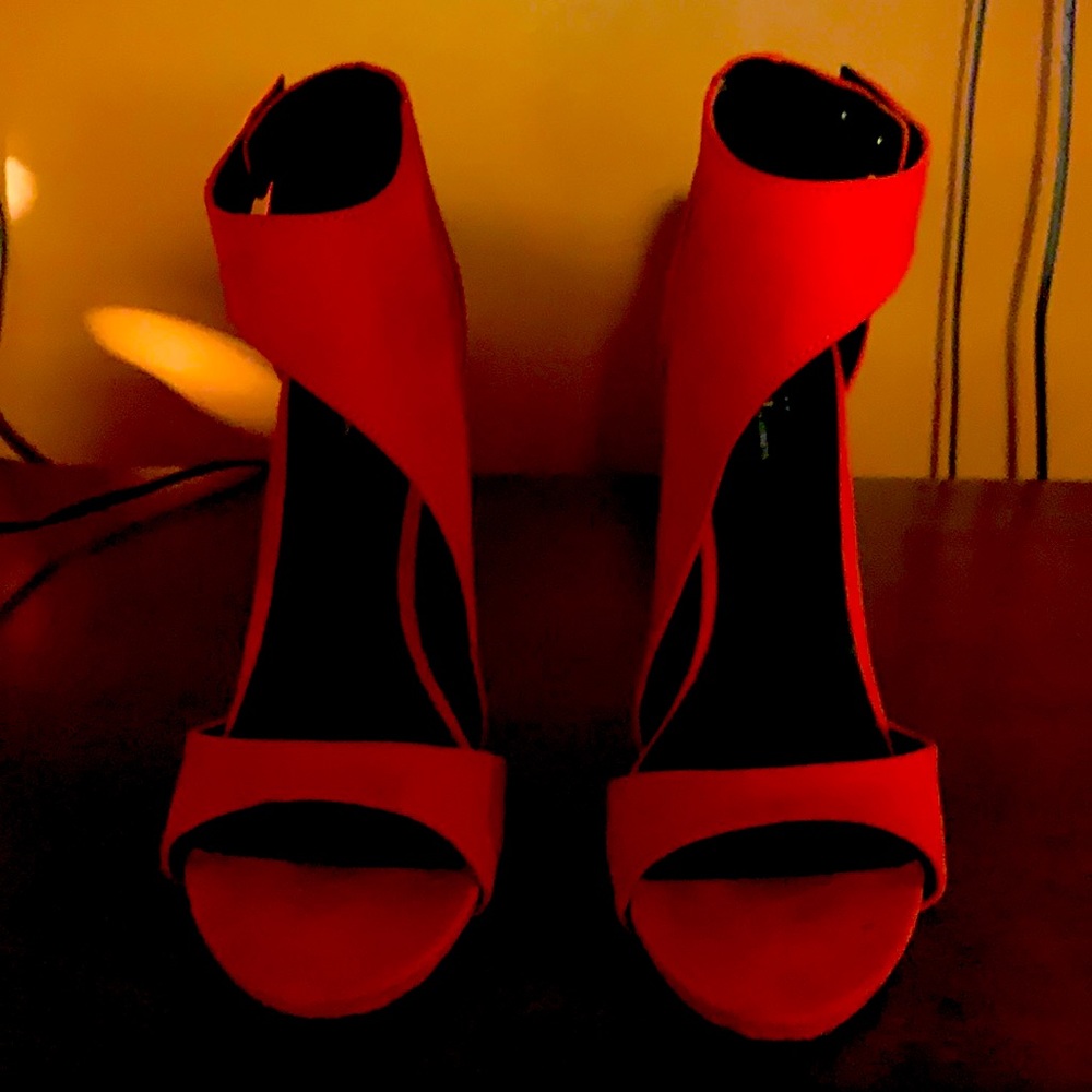 Sofia Orange Heels